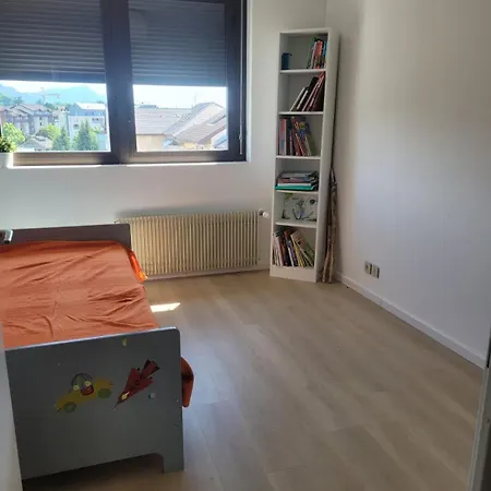 Διαμέρισμα Large Duplex For Large Family Τονόν-λε-Μπαιν
